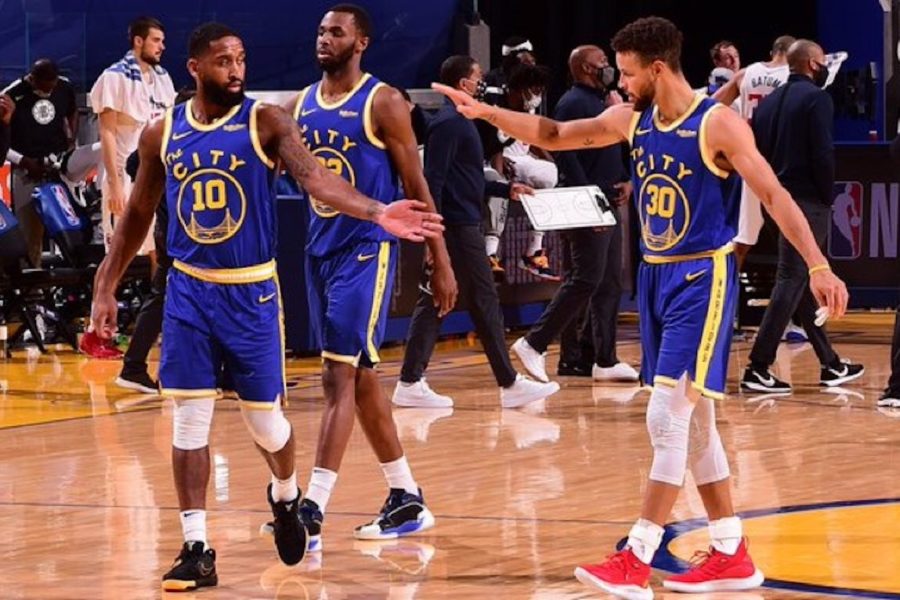 Warriors spark comeback win over the Clippers in the fourth