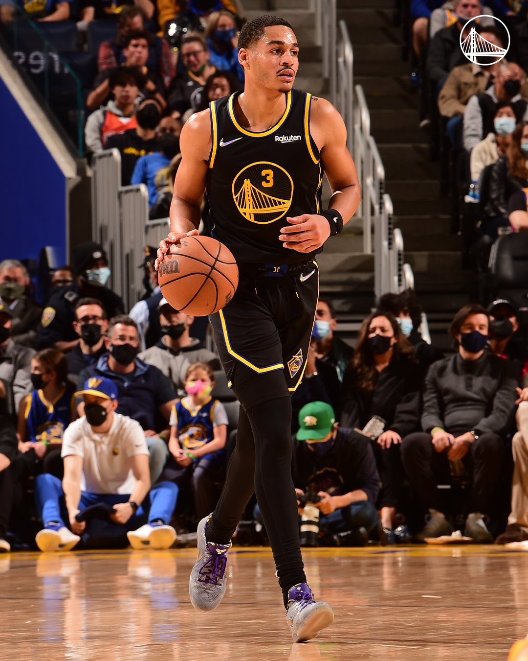 Curry struggles, Warriors stay alive against Jazz