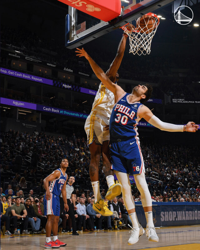 Curry scores 37 in win over the 76ers